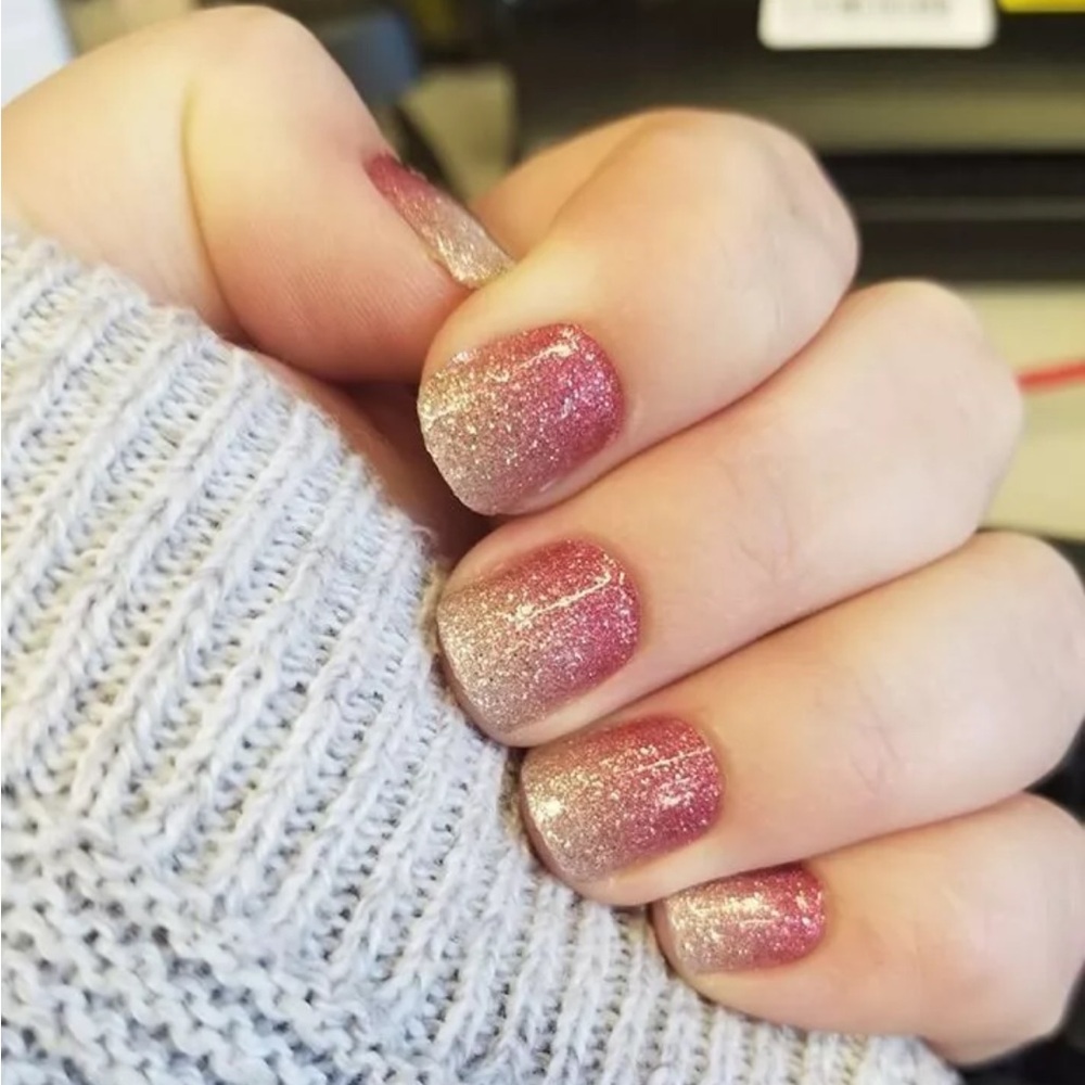 *Retired* Color Street: Coral Bay | Gold Pink Sparkles Glitter Summer Ombre - Picture 7 of 16